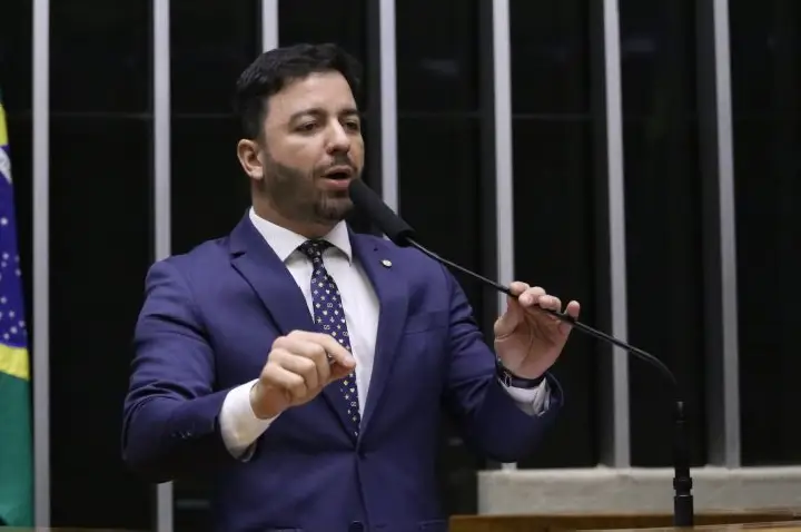 Projeto cria programa de apoio a famílias de crianças com autismo no SUS