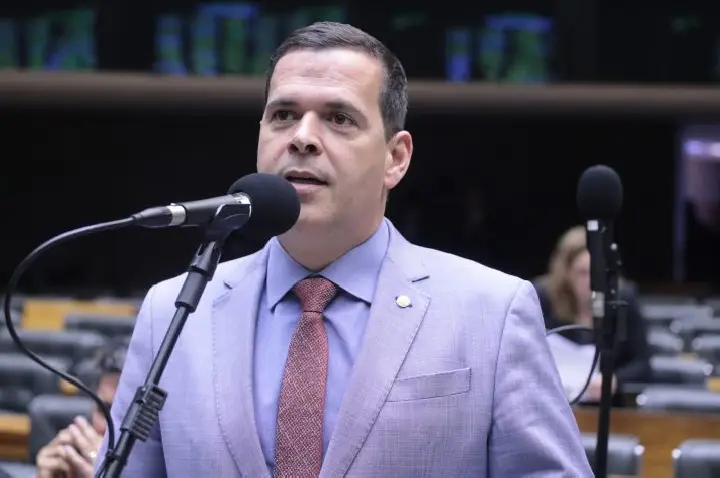 Projeto delimita atuação de leiloeiros na venda de imóveis