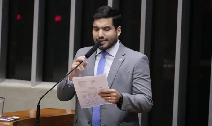 Projeto exige escritura pública para validar contratos assinados por analfabetos