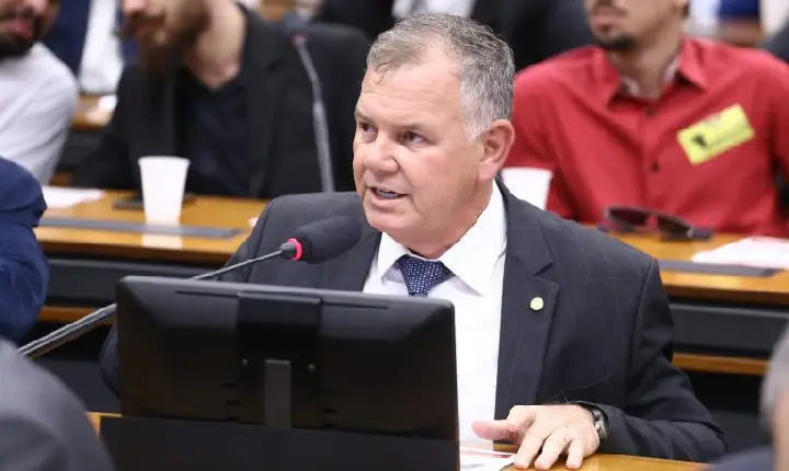 Projeto garante até 200 kWh de energia solar gratuita para baixa renda