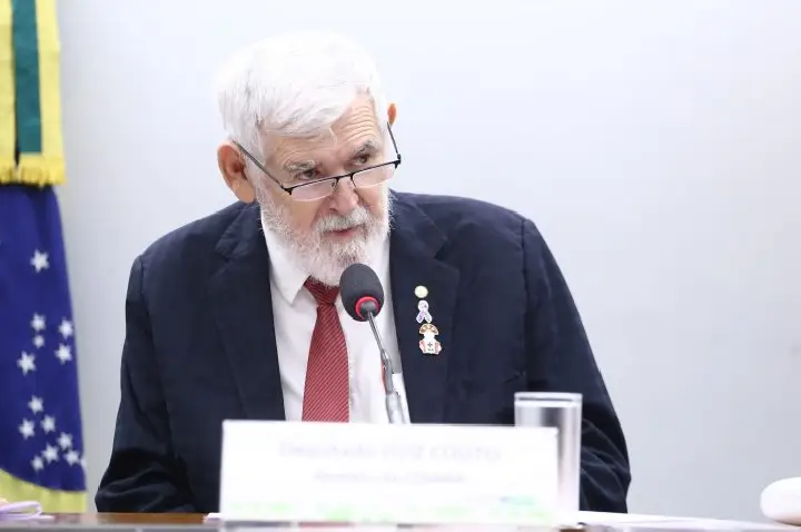 Projeto garante direito ao letramento digital para pessoas idosas