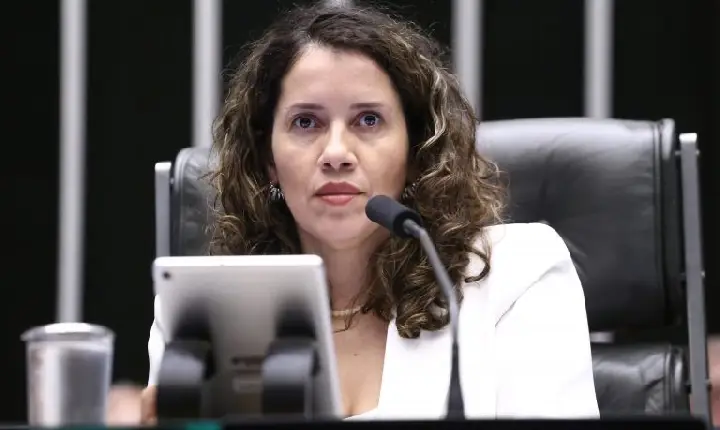 Projeto garante participação remota e segunda chamada para gestantes em concursos públicos