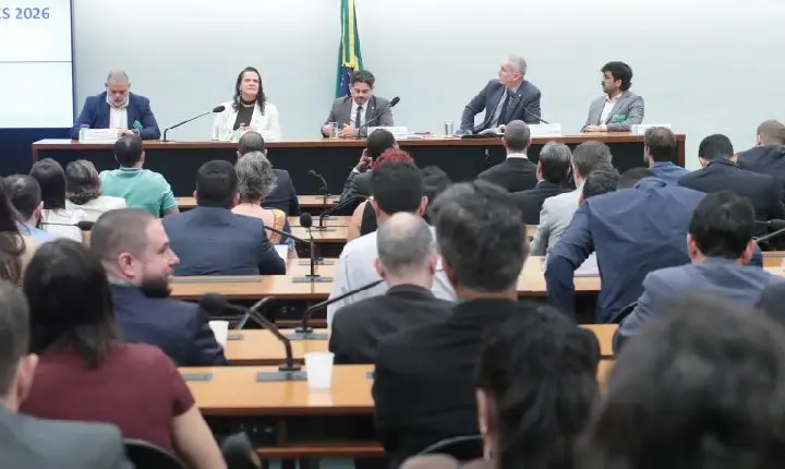 Projeto modifica Orçamento de 2026 para atender reestruturação da Receita Federal