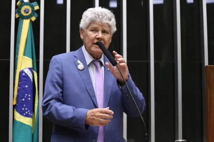 Projeto obriga órgãos públicos a receber documentos por e-mail institucional