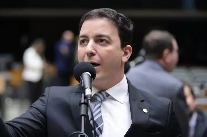 Projeto obriga preso a pagar por uso e manutenção de tornozeleira eletrônica