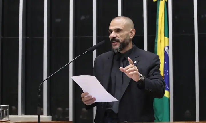 Projeto prevê retorno voluntário de militares aposentados à ativa