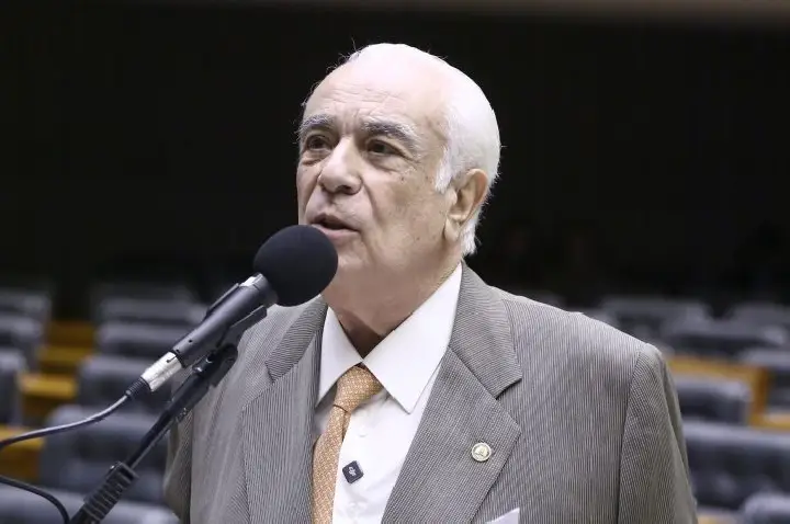 Projeto proíbe reconhecimento de união estável após falecimento de um dos parceiros