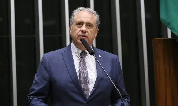 Projeto reduz alíquotas de PIS e Cofins antes da mudança no regime tributário para a indústria química