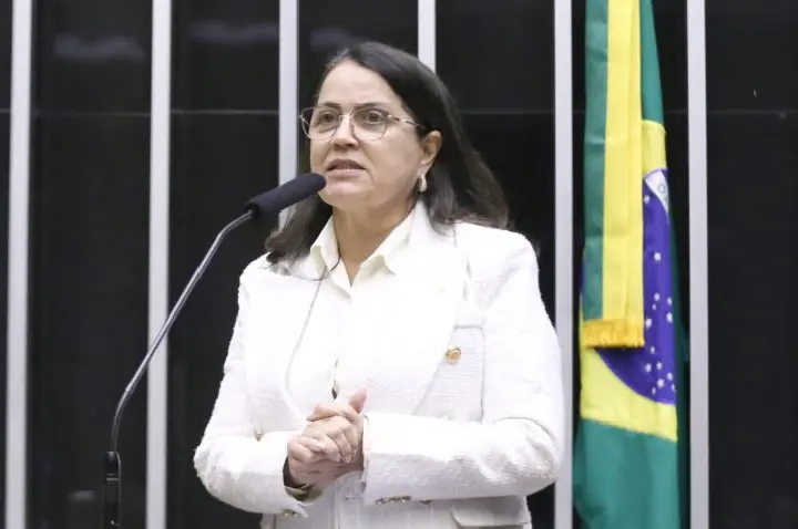 Proposta cria programa de acompanhamento da saúde mental de crianças e adolescentes