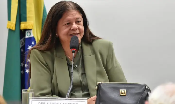 Proposta exige formação e registro para professores de educação física