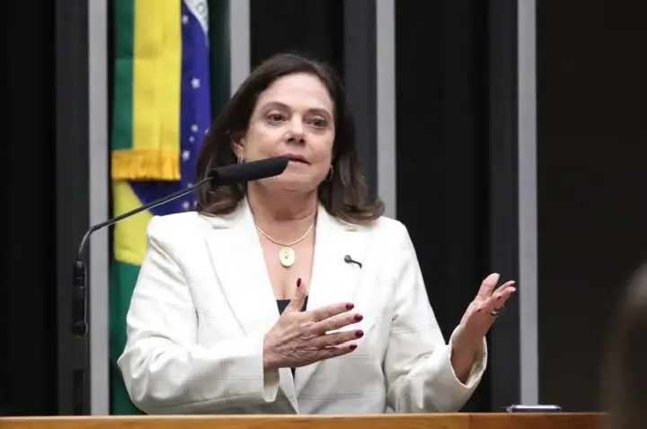 Relatório sobre mulheres e direitos humanos do Orçamento 2026 recompõe valores em relação a 2025