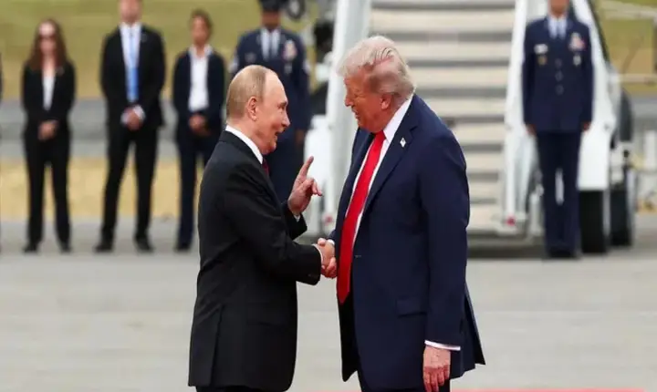Trump e Putin encerram cúpula sem acordo para fim da guerra na Ucrânia