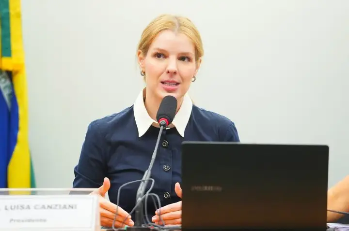 Uso ético da inteligência artificial no mercado financeiro é tema de debate na Câmara