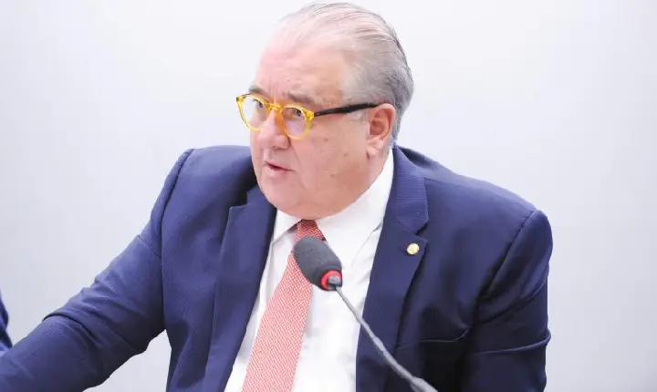 Votação sobre regras para trabalho por aplicativo é adiada; parecer mantém autonomia e cria garantias