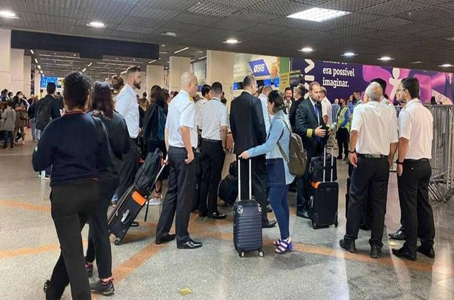 Brasileiros são os estrangeiros mais afetados por greve aeronáutica na Argentina