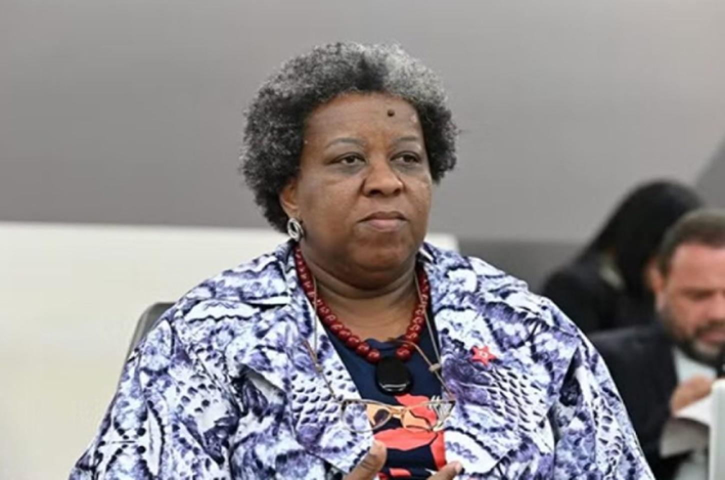 Lula prioriza lacração e traz à tona processos de superfaturamento, diz Claret Jr sobre Macaé Evaristo