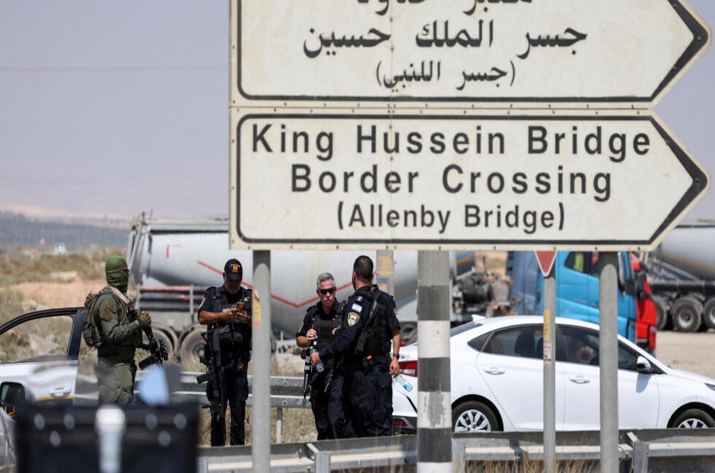 Três israelenses morrem em ataque em passagem entre Cisjordânia ocupada e Jordânia