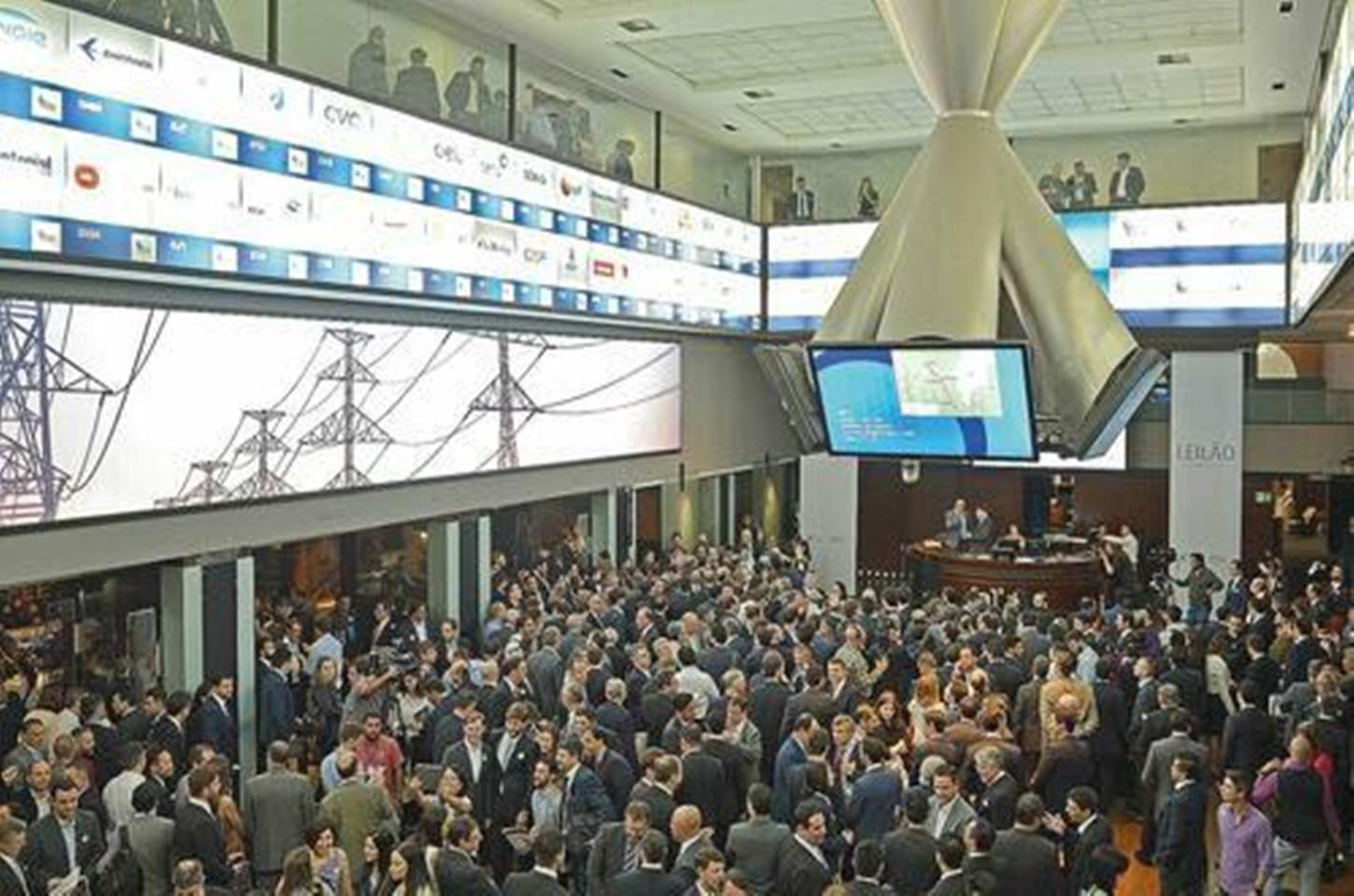 Ibovespa tem queda de 0,71% no fechamento