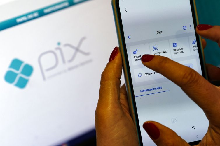 Boletos podem ser pagos por Pix a partir desta segunda-feira