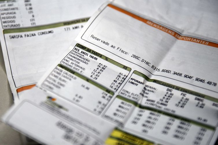 Conta de energia elétrica permanecerá sem cobrança extra em março
