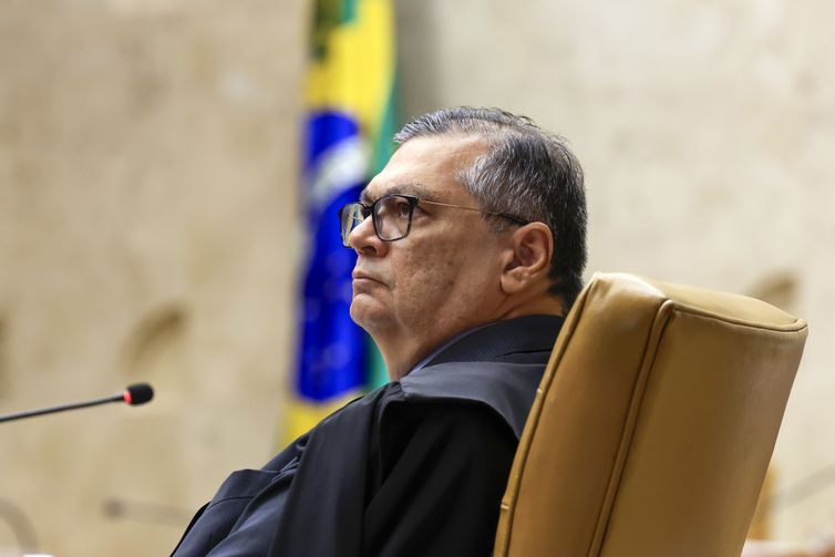 Dino descarta razões que o impeçam de julgar denúncia contra Bolsonaro