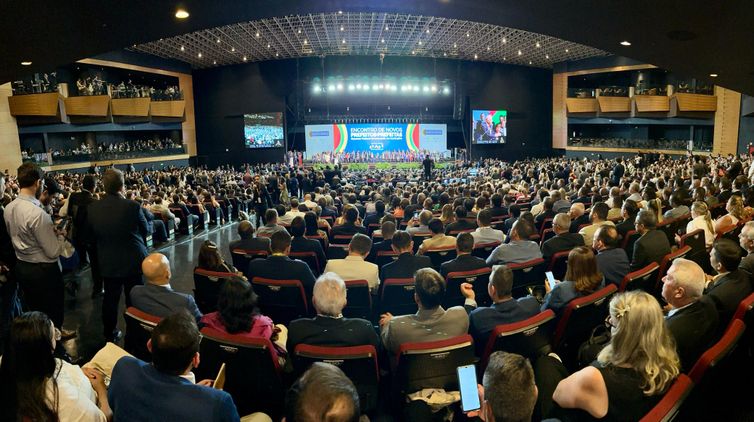 Encontro de prefeitos promove integração de municípios de fronteiras