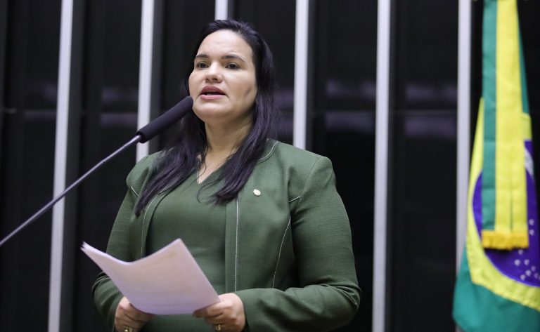 Projeto permite a realização de ritos religiosos em escolas no intervalo das aulas