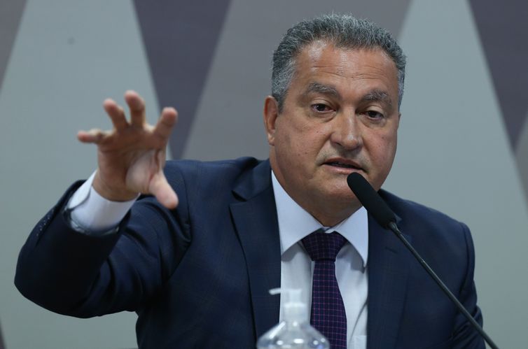 Rui Costa descarta “medida excepcional” para impulsionar economia 