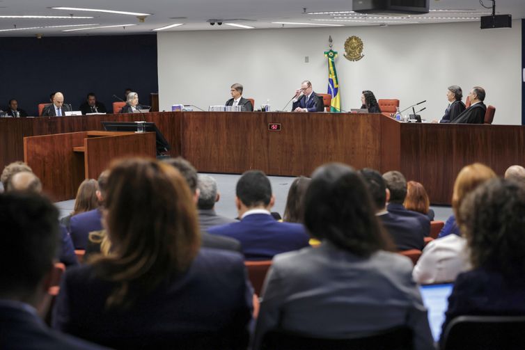 STF retoma julgamento de denúncia de golpe contra Bolsonaro, acompanhe
