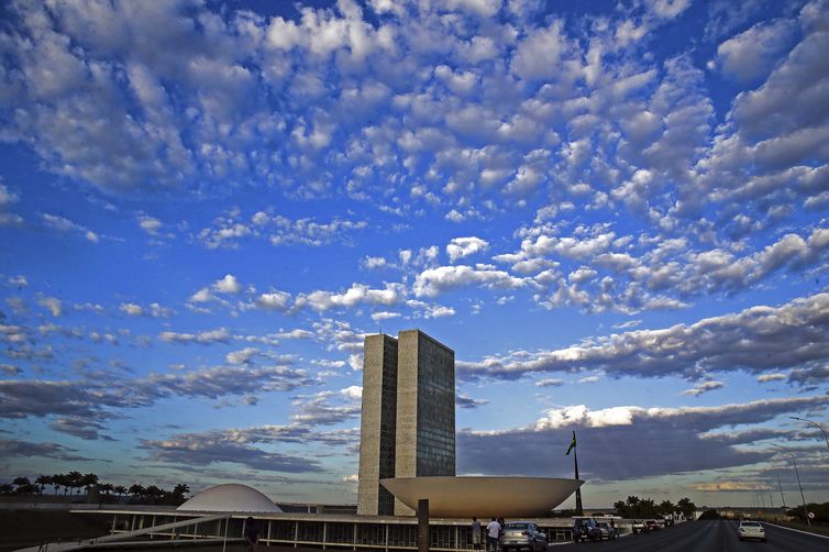 Conheça o perfil dos deputados que assinaram urgência do PL da Anistia