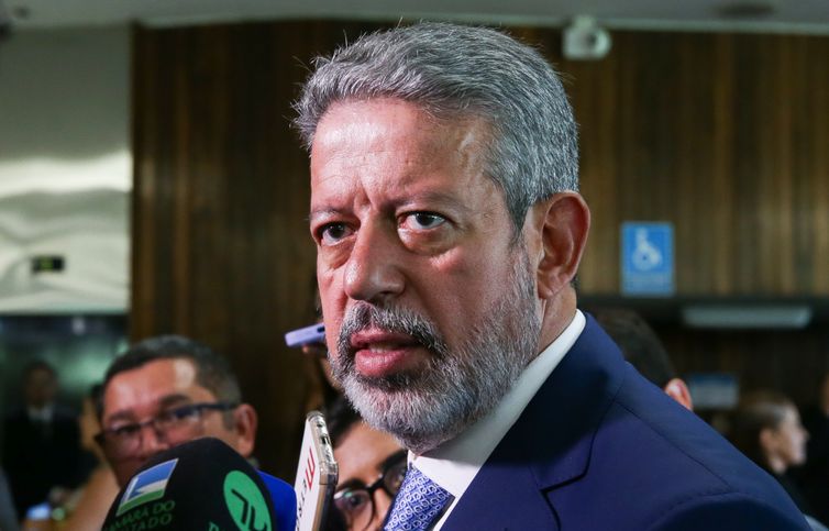 Isenção IR: Lira é relator e PP quer piso de compensação em R$ 150 mil