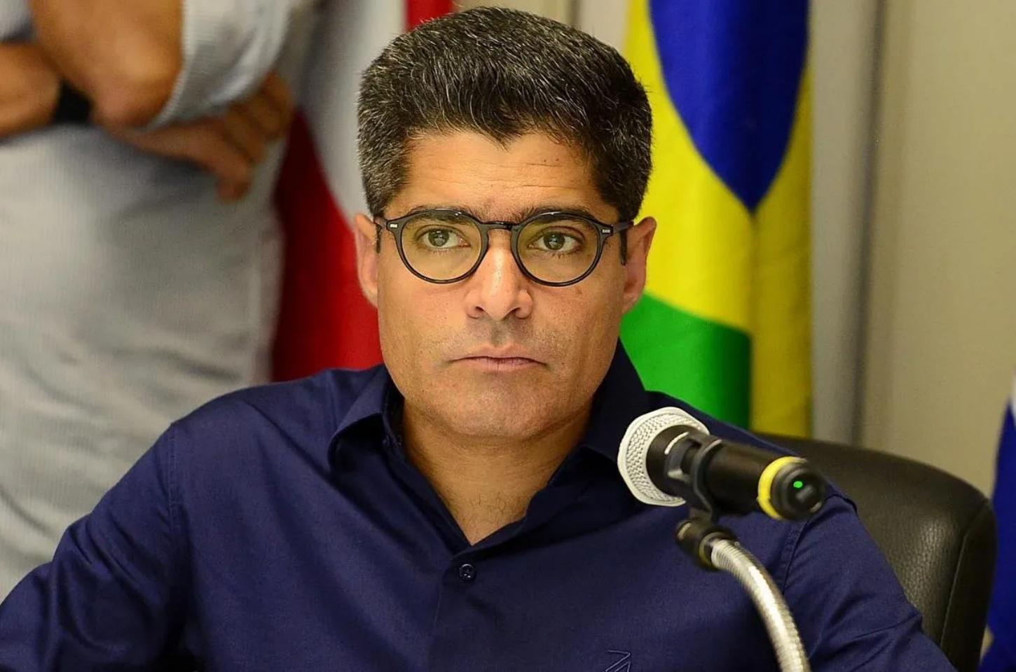 ACM Neto defende entrega de cargos: “Não estaremos com Lula em 2026”