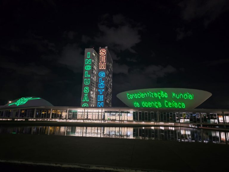 Congresso Nacional recebe projeção de imagem por conscientização sobre a doença celíaca