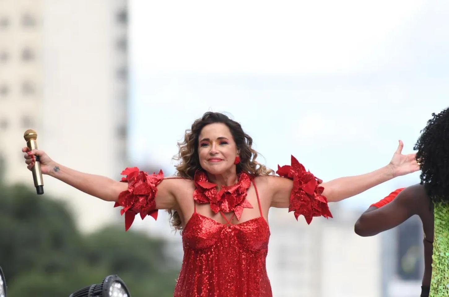 Daniela Mercury cobra Nunes Marques por ação contra Eduardo Bolsonaro