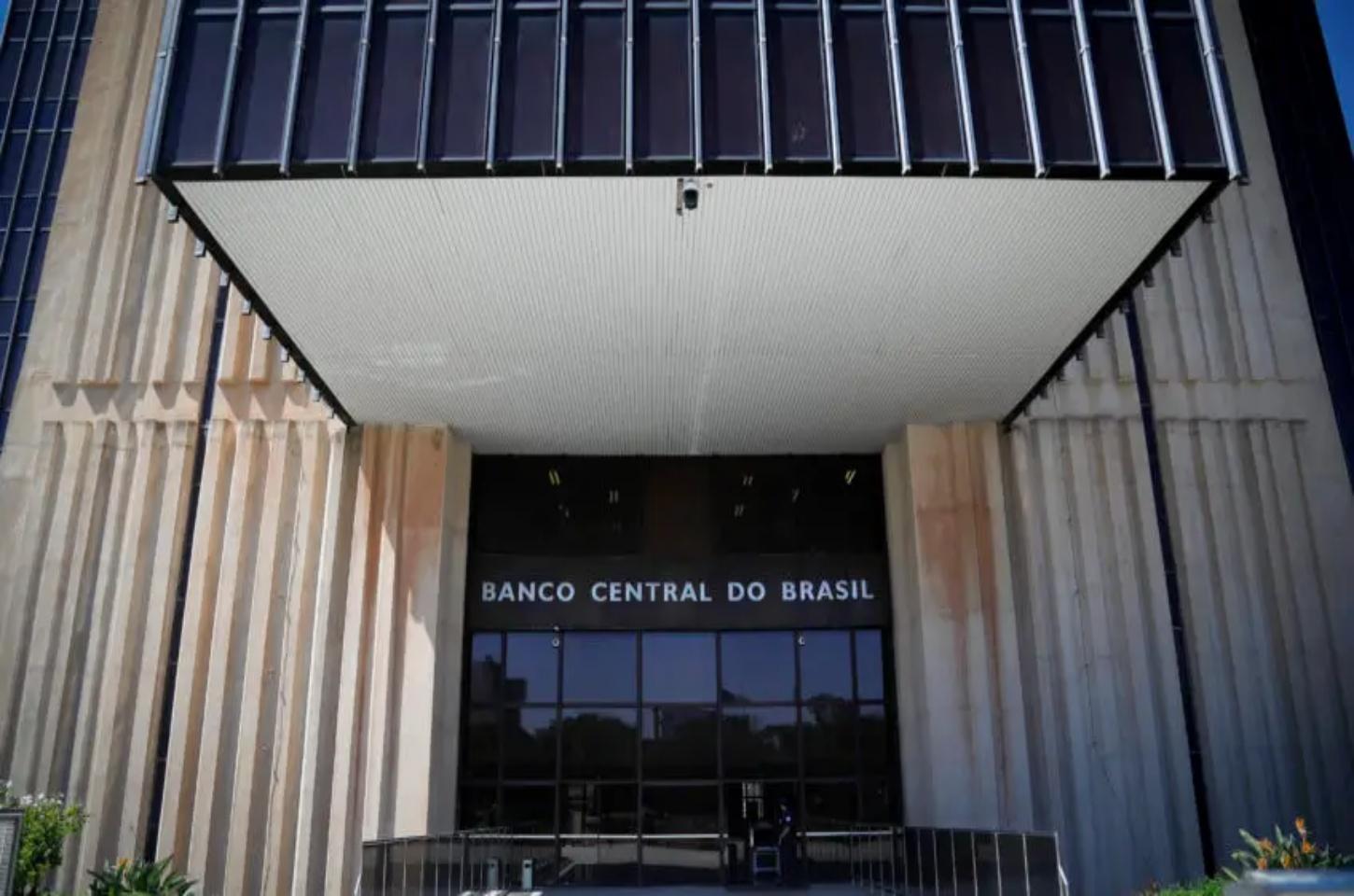 Déficit das contas externas chega a US$ 1,3 bilhão em abril, diz BC