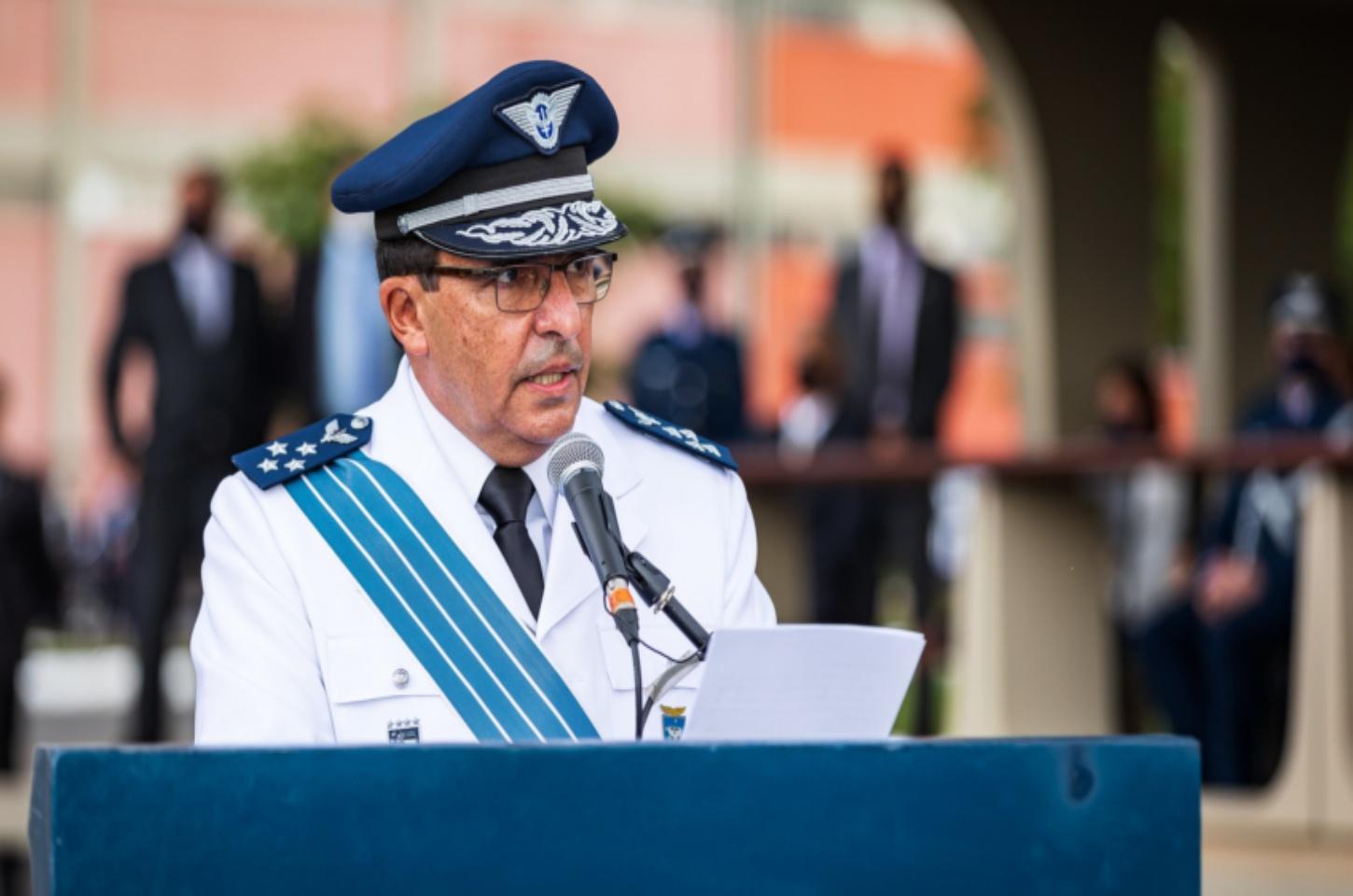 Ex-comandante diz que Freire Gomes ameaçou prender Bolsonaro