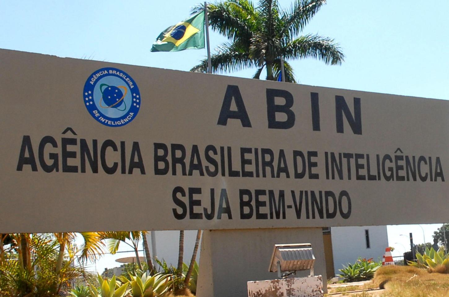 Ex-diretor da Abin avisou governo Lula sobre risco no 8 de janeiro