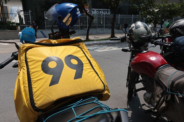 Justiça atende Prefeitura de São Paulo e impede mototáxis na cidade