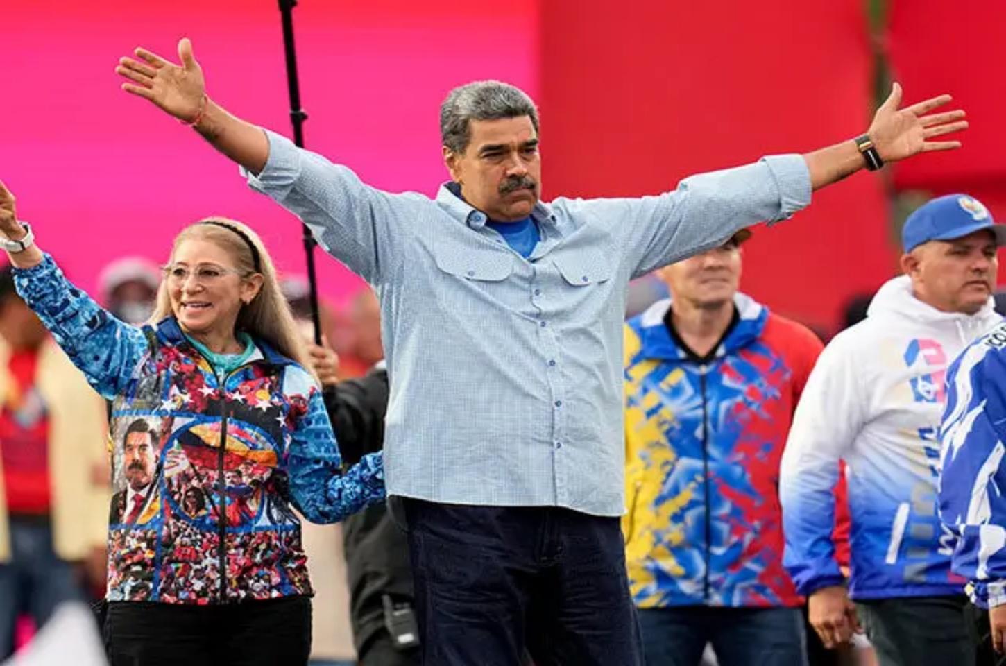 Maduro anuncia prisão de mais de 50 “mercenários” antes de eleições
