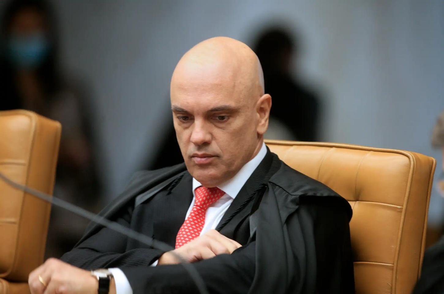 Moraes questiona ex-secretário do Ministério da Justiça sobre postagens em redes sociais