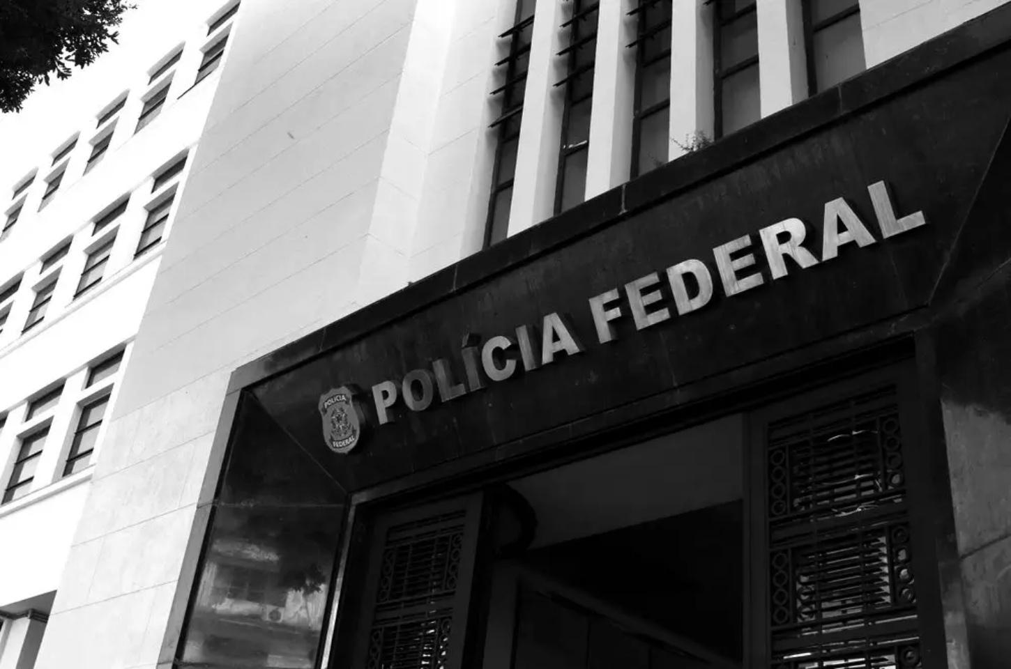 Oposição cobra que diretor da PF seja investigado por blindar irmão de Lula