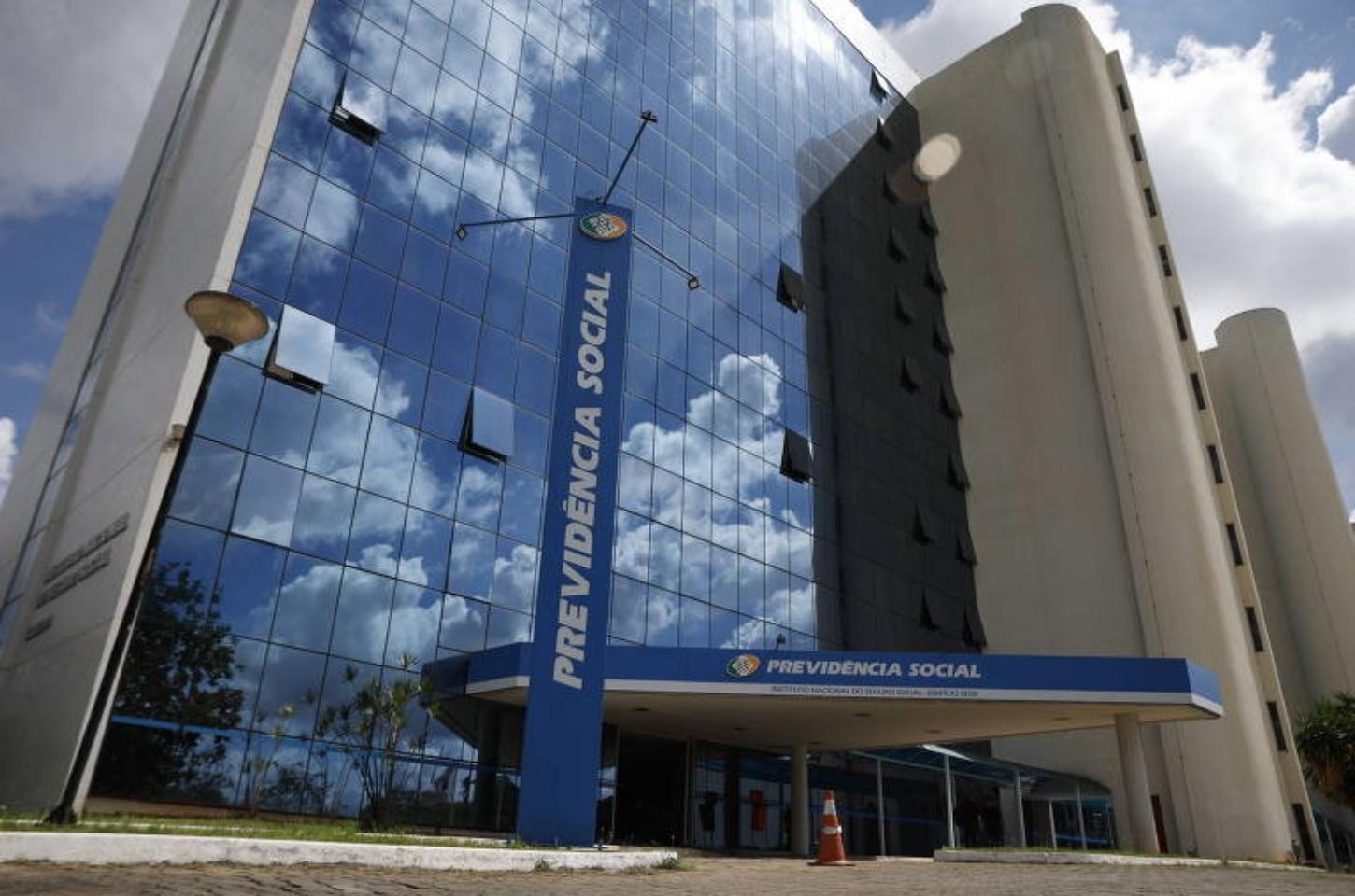 Oposição consegue assinaturas para abrir ‘CPI do Roubo dos Aposentados’