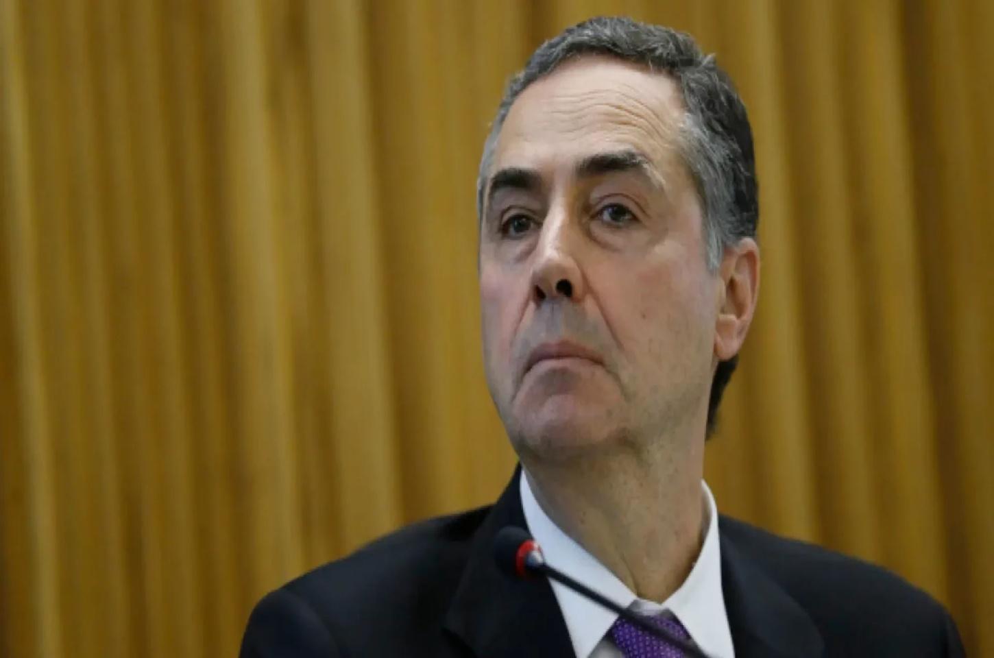 Apenas em maio, Barroso participou de 6 eventos patrocinados por empresas com processo no STF