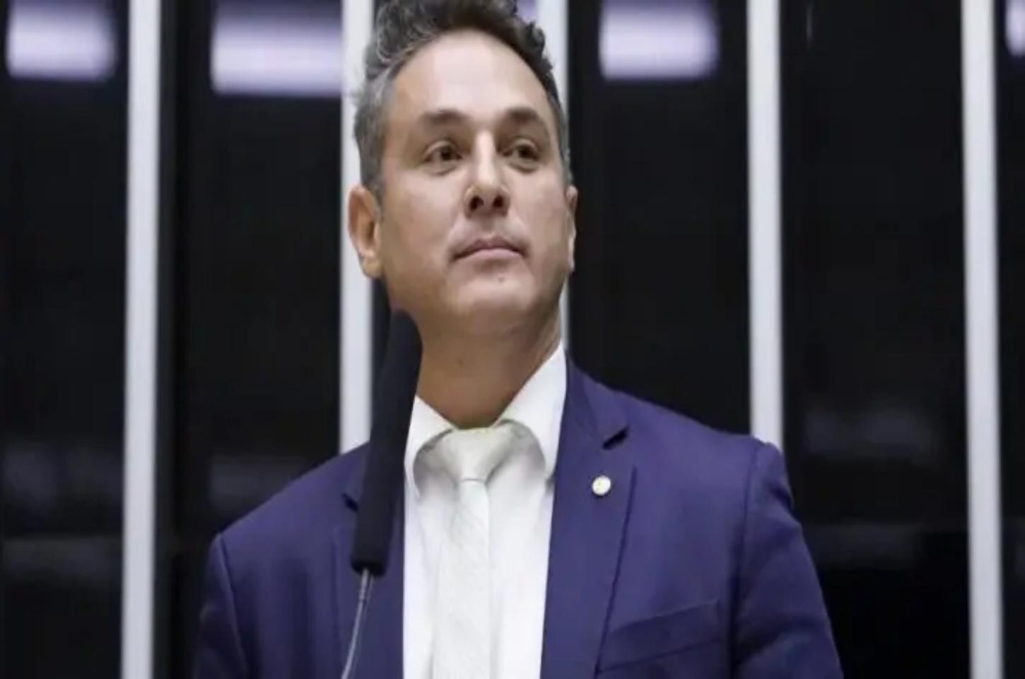 Em meio a nova enchente no RS, Zucco pede ajuda a Tarcísio e critica Eduardo Leite