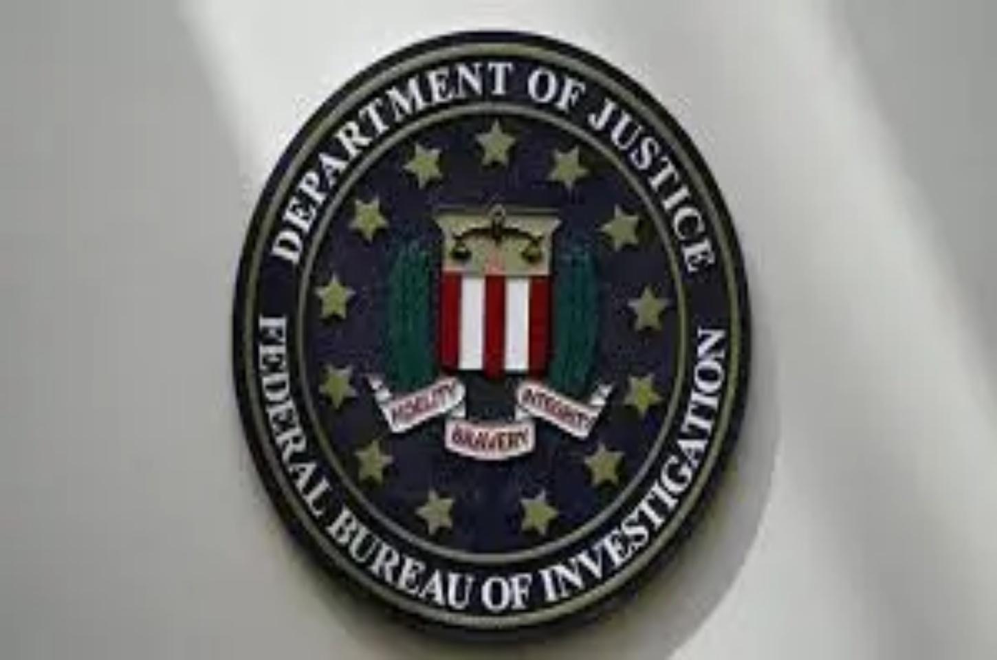 FBI investiga pessoa que vazou informações sobre ataques ao Irã, diz Leavitt: ‘Devem ser responsabilizadas’