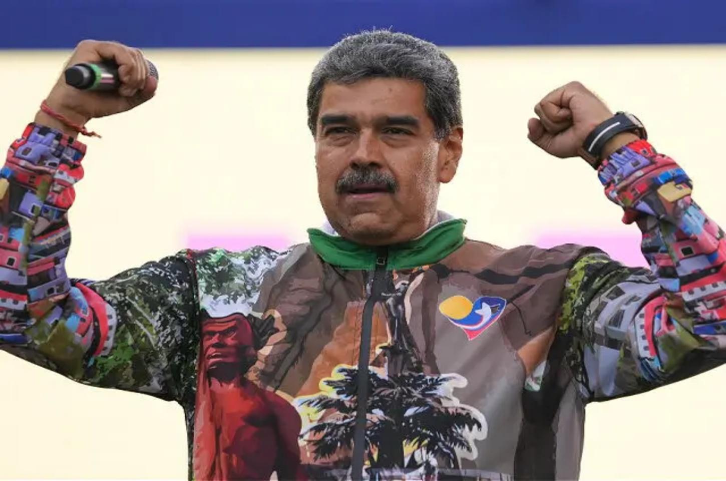 Jovem é condenada a dez anos de prisão na Venezuela após criticar governo nas redes sociais