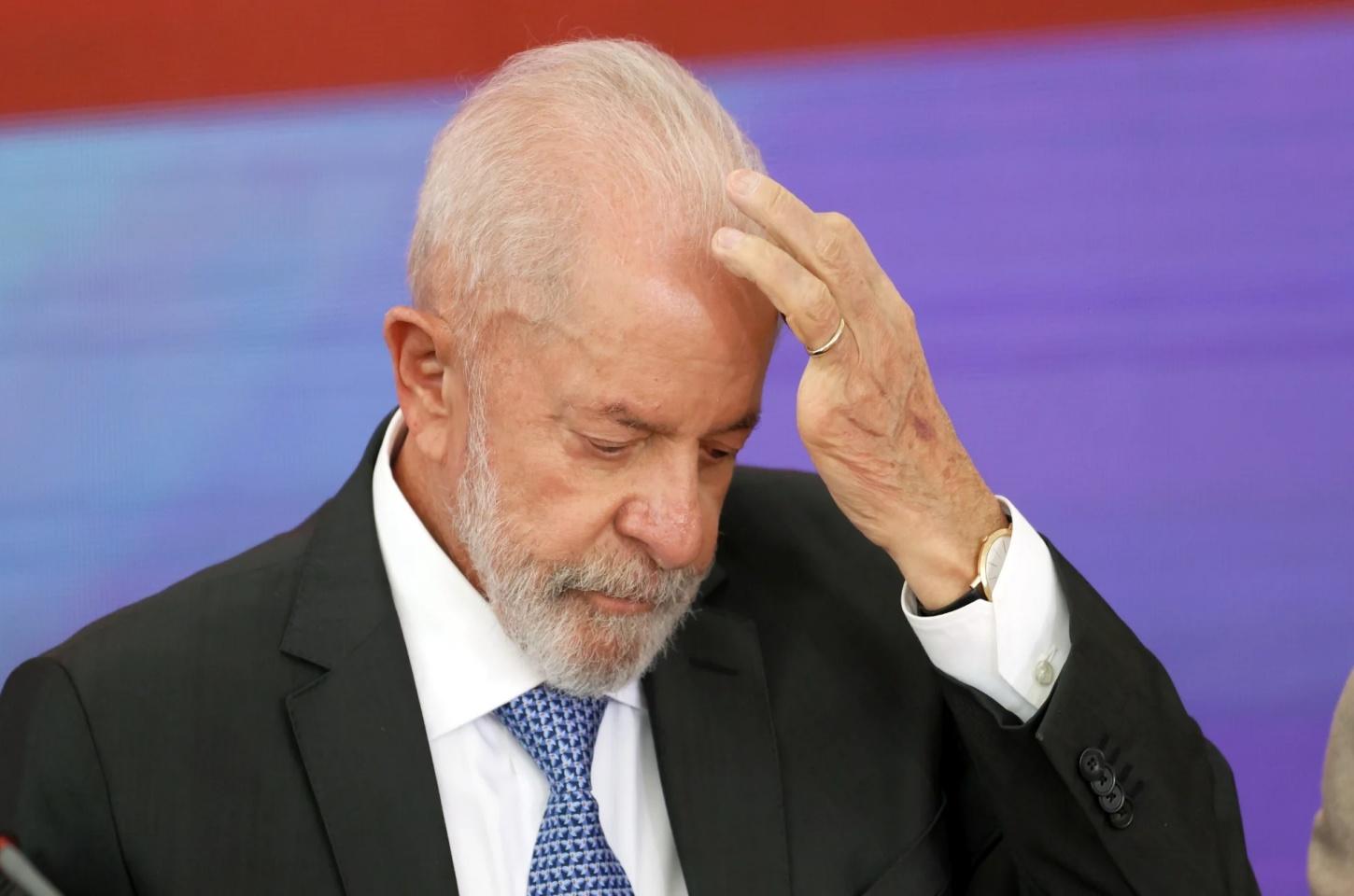 Lula critica taxação de Trump e diz que “mundo não quer xerife e não tem dono”