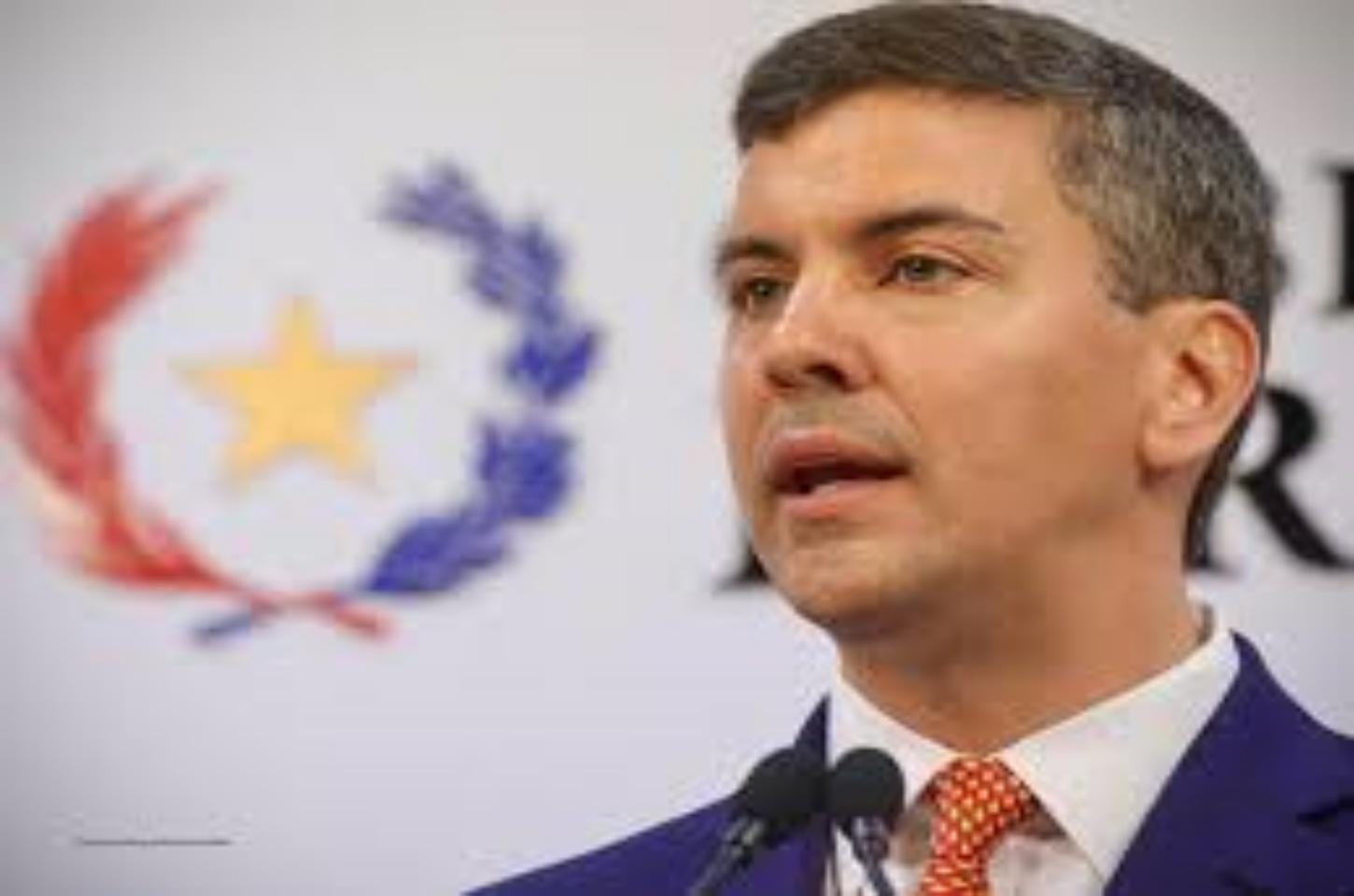 Presidente do Paraguai cobra Lula por espionagem da Abin e exige esclarecimentos