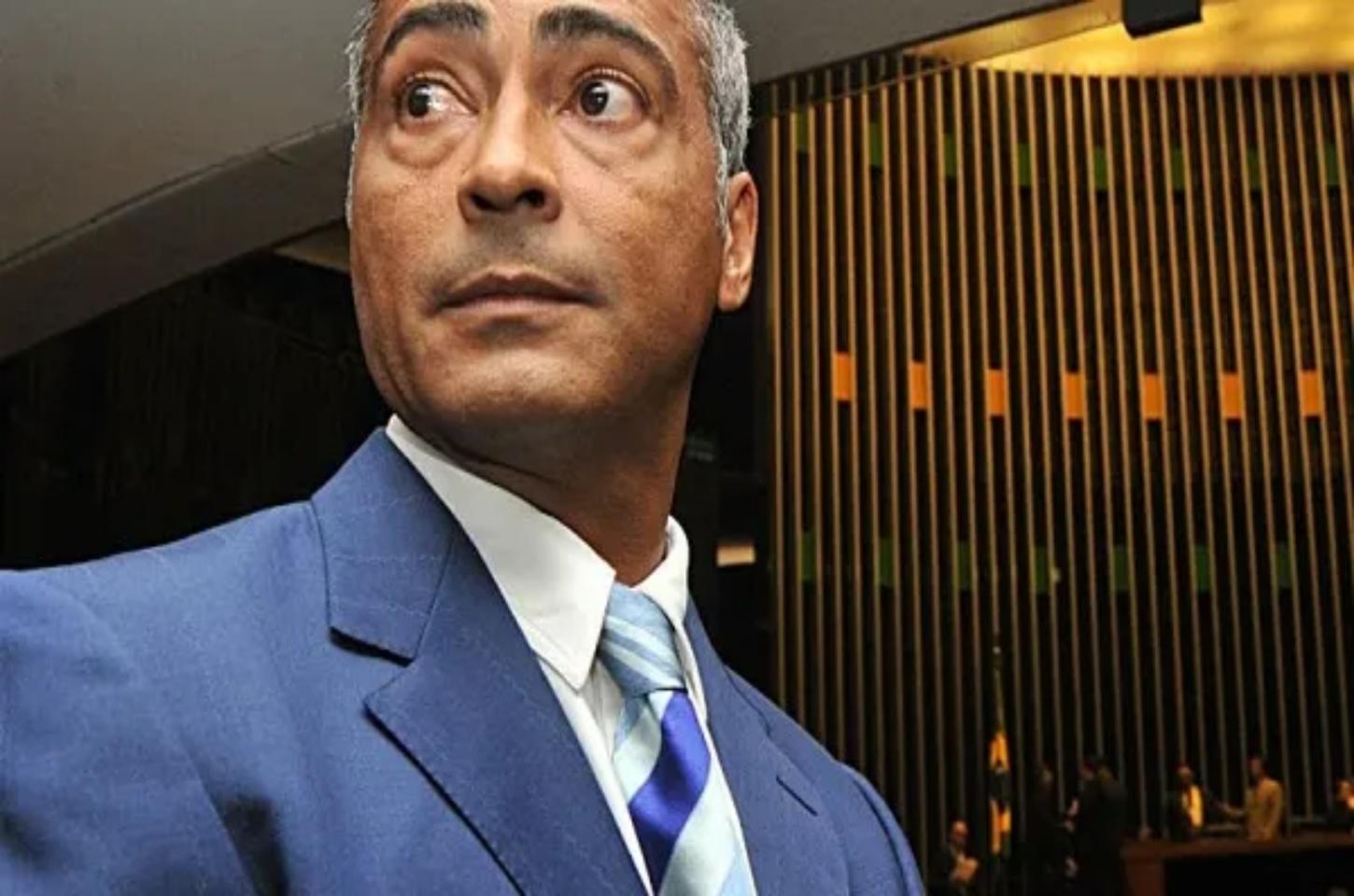 Eleito às custas de Bolsonaro, Romário não acena pelo impeachment de Moraes, dá ‘unfollow’ no ex-presidente e apaga registros de apoio