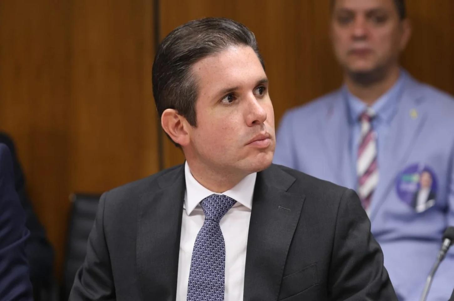 Sem consenso, Motta adia votação do fim do foro privilegiado